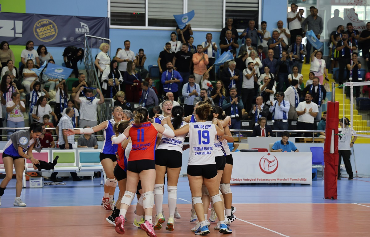 TOROSLAR’IN KADIN VOLEYBOL TAKIMINDAN GALİBİYET SEVİNCİ