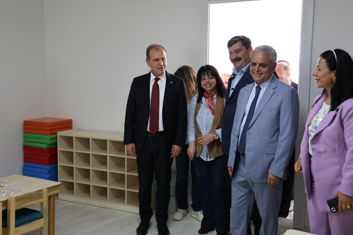 TOROSLAR BELEDİYESİ İKİNCİ GÜNDÜZ BAKIMEVİNİ AÇTI