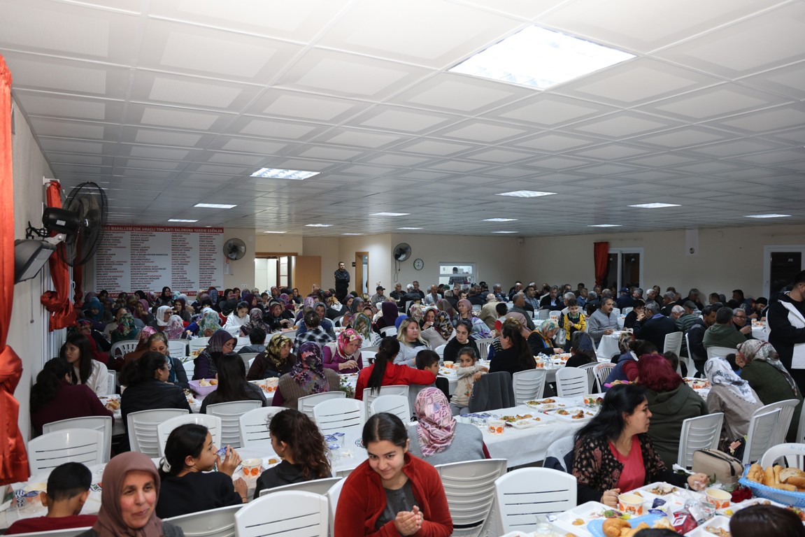 BAŞKAN YILDIZ, VATANDAŞLARLA İFTAR’DA BULUŞTU