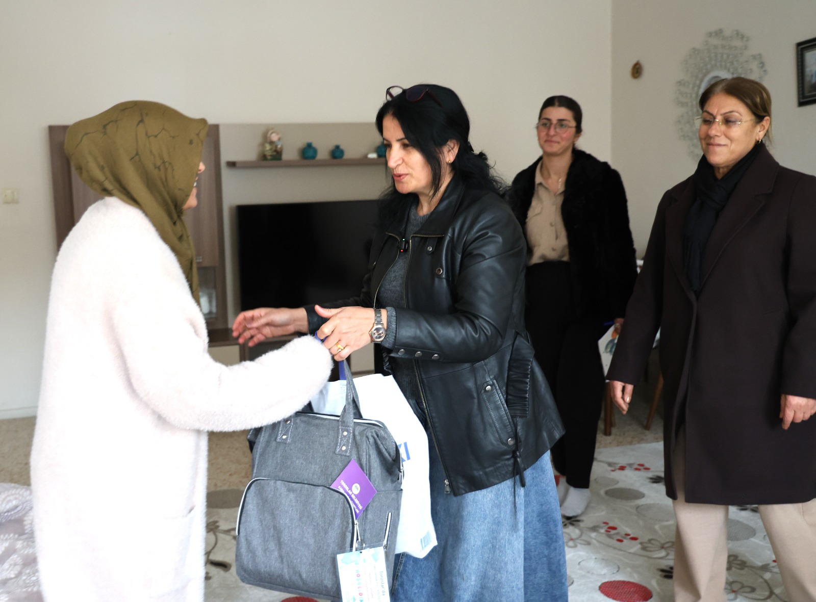 TOROSLAR’DA YENİ HAYATLARA SEVGİ DOLU BİR DOKUNUŞ