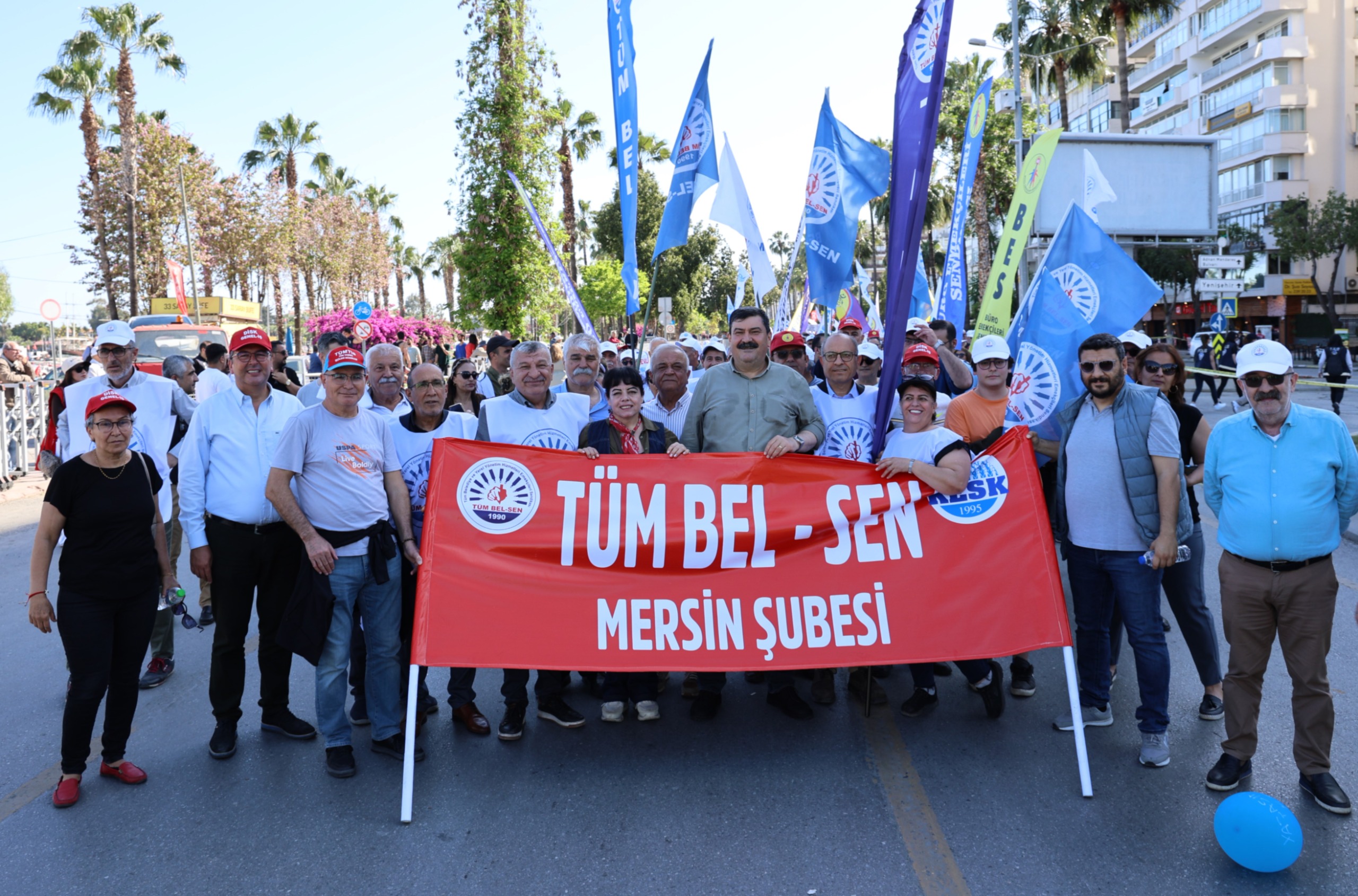 BAŞKAN YILDIZ, 1 MAYIS’I EMEKÇİLERLE KUTLADI