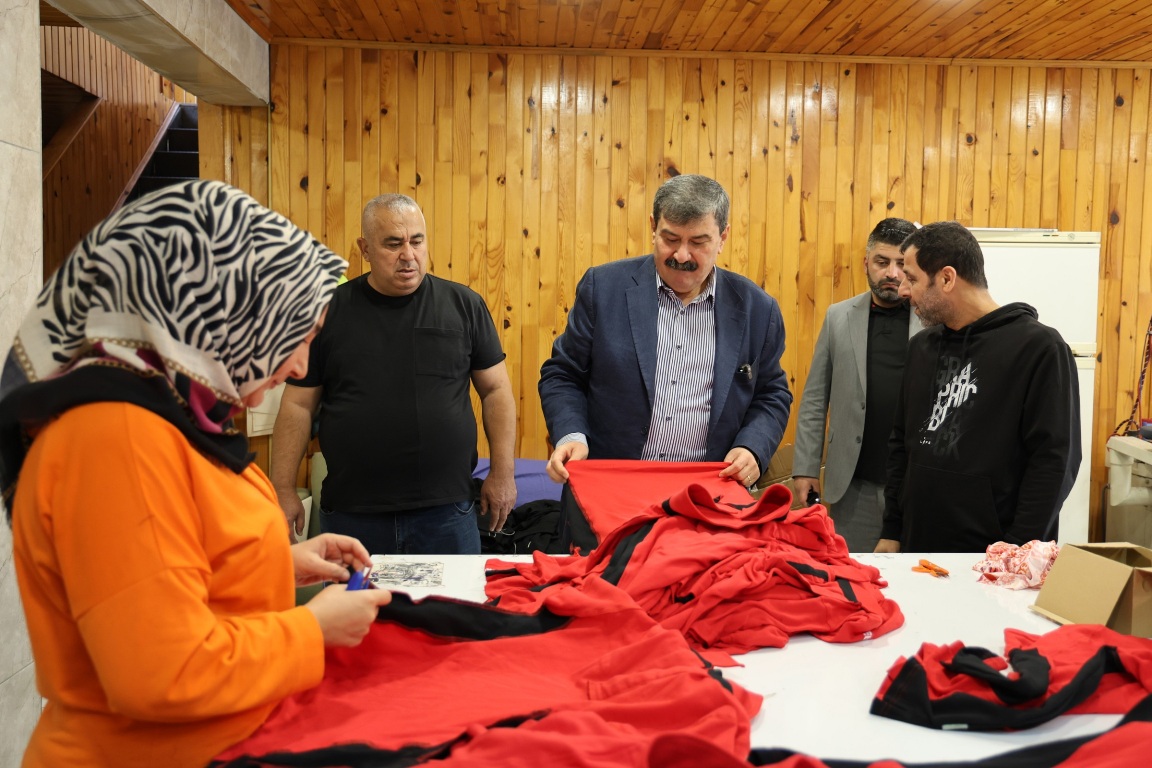BAŞKAN ABDURRAHMAN YILDIZ, ÇAVUŞLU’DA ESNAF VE VATANDAŞLARLA BULUŞTU