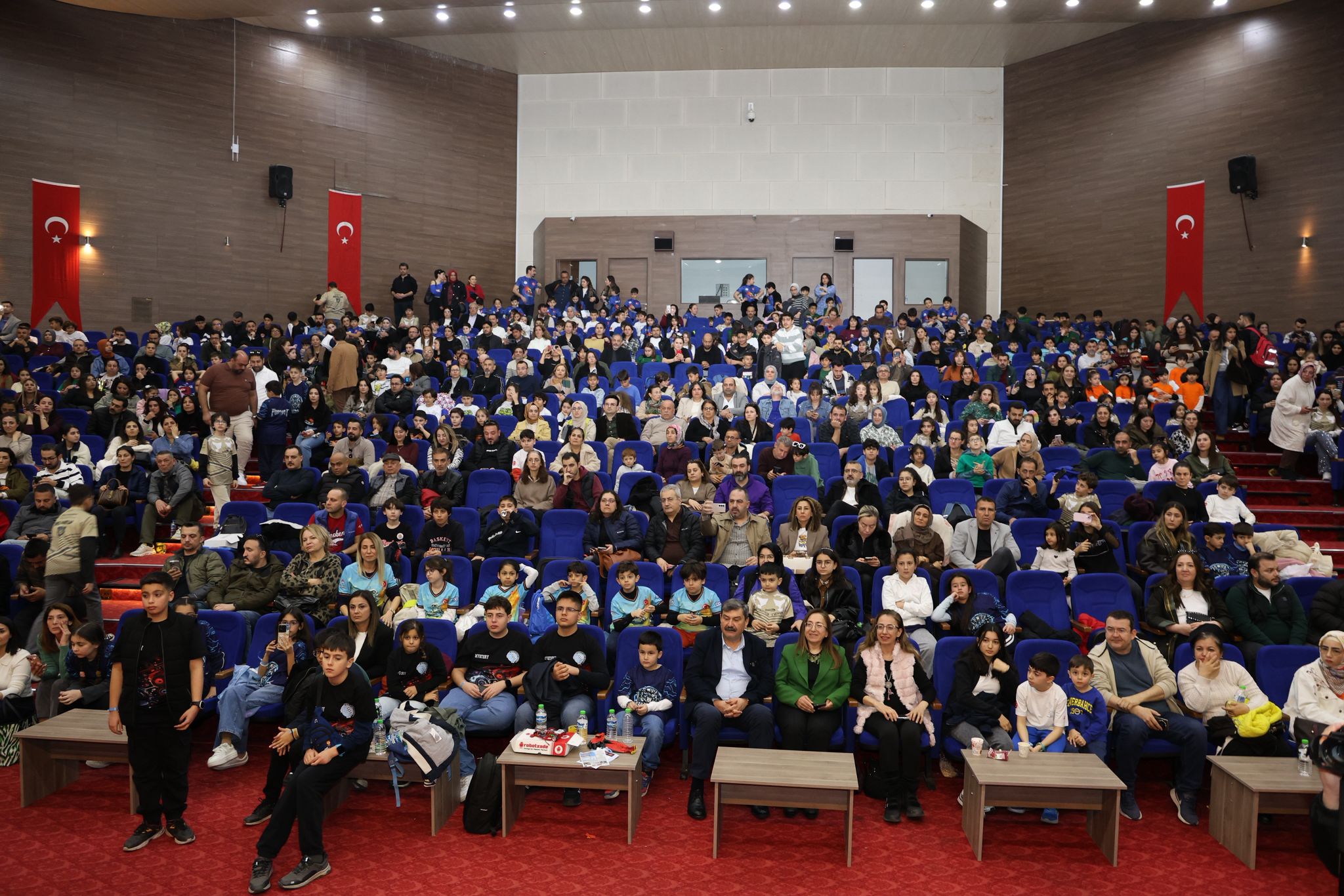 MERSİN’İN EN BÜYÜK ROBOTİK FESTİVALİ TOROSLAR’DA YAPILDI