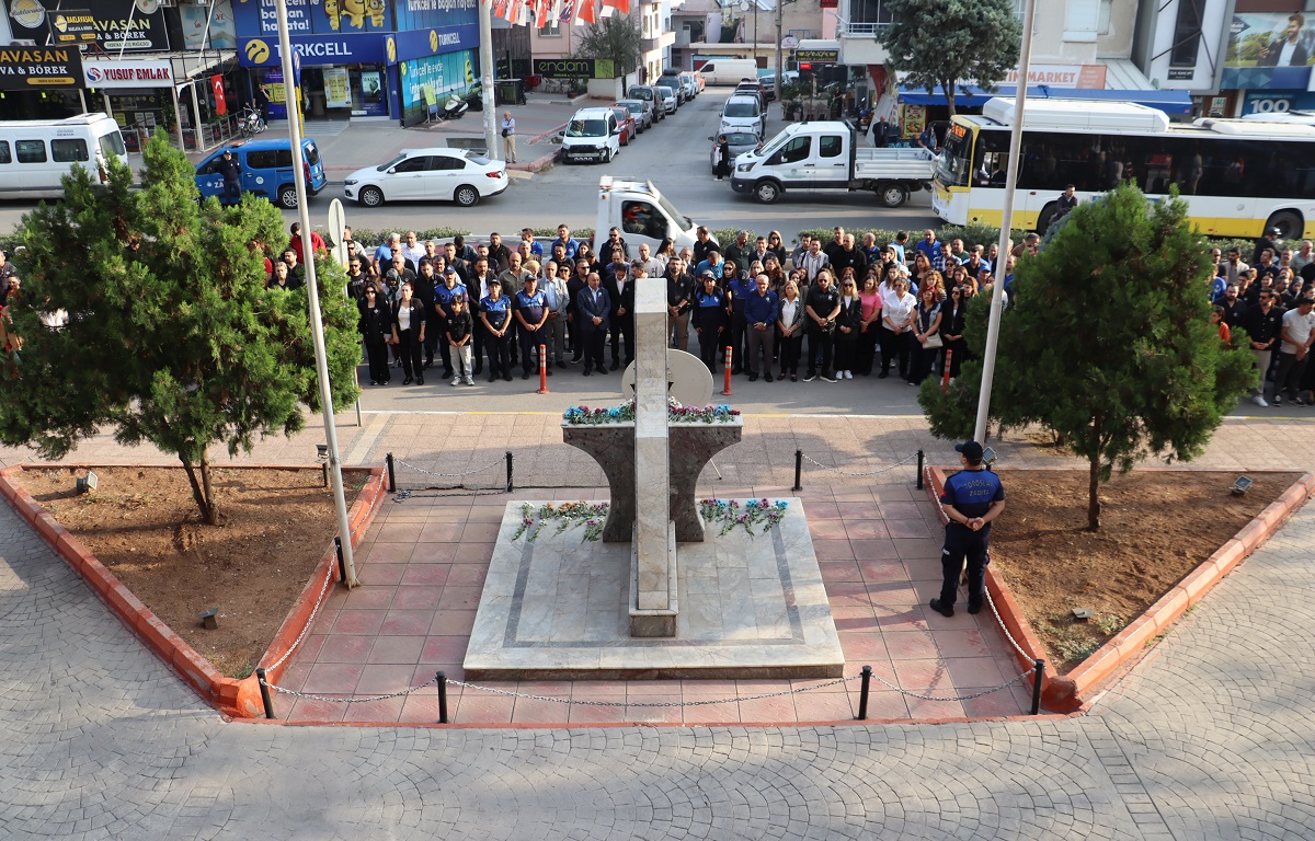 TOROSLAR, ATATÜRK’Ü SAYGI VE ÖZLEMLE ANDI