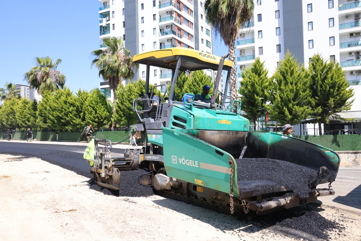 TOROSLAR’DA ASFALT VE YOL DÜZENLEME ÇALIŞMALARI SÜRÜYOR - Görsel 6