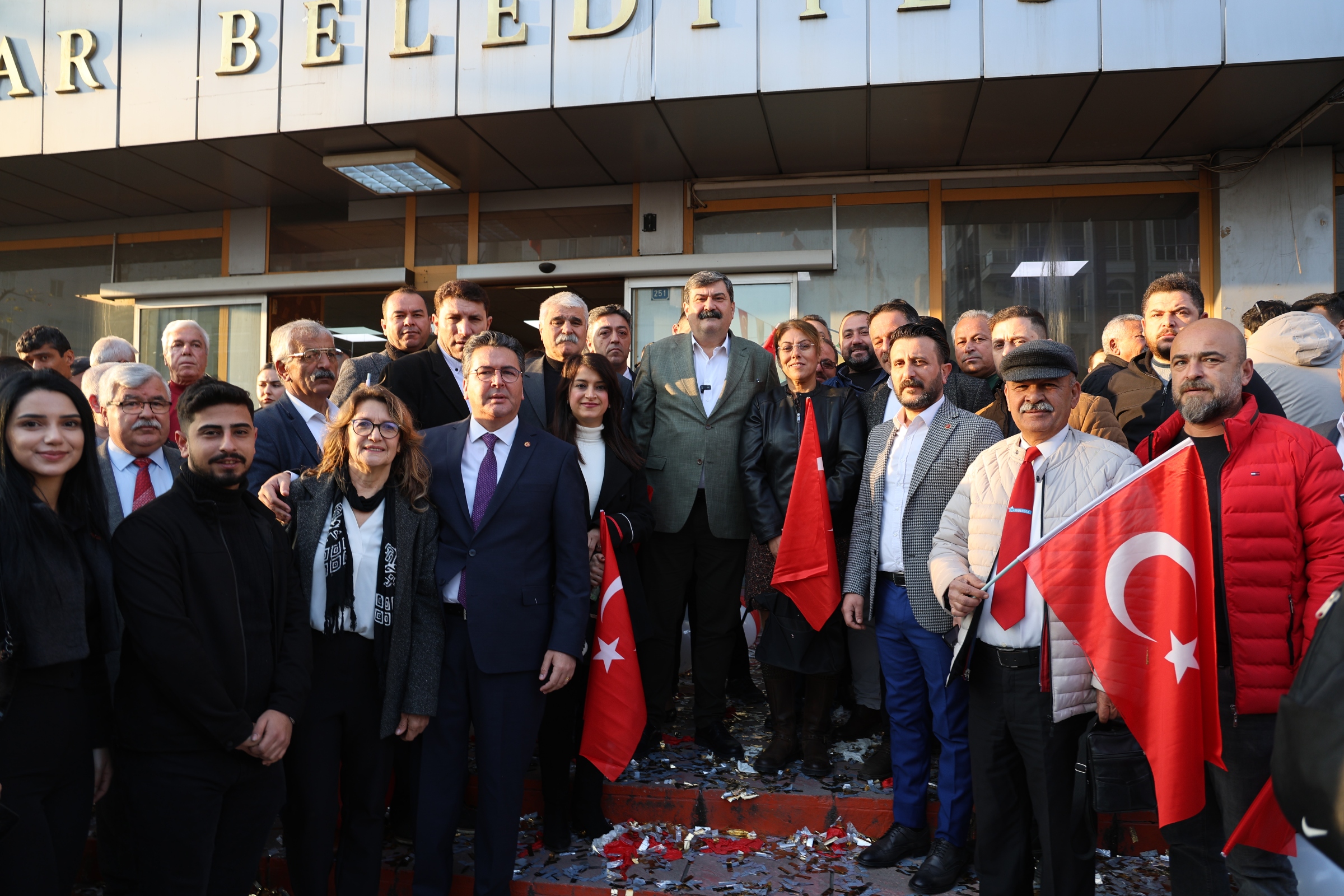 TOROSLAR BELEDİYESİ, MERSİN’İN DÜŞMAN İŞGALİNDEN KURTULUŞUNU KUTLADI